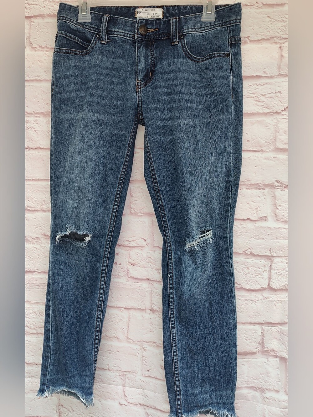 Free People Distressed Knees Frayed Hem Skinny Jeans, Sz 27